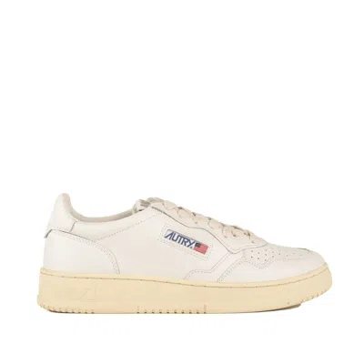 Autry Medalist Low Leather Sneakers White In Neutral