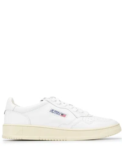 AUTRY AUTRY "MEDALIST LOW" LEATHER SNEAKERS