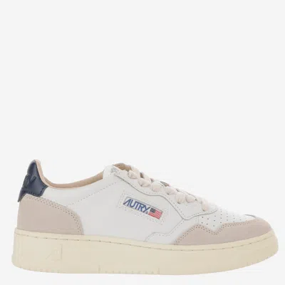 Autry Medalist Low Leather Sneakers In White