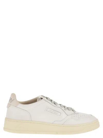 Autry Medalist Low Leather Sneakers In Multi