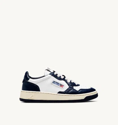 AUTRY MEDALIST LOW LEATHER SNEAKERS