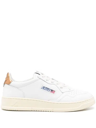 Autry Medalist Low Man - Leat/leat Shoes In Ll61 Wht/bronze