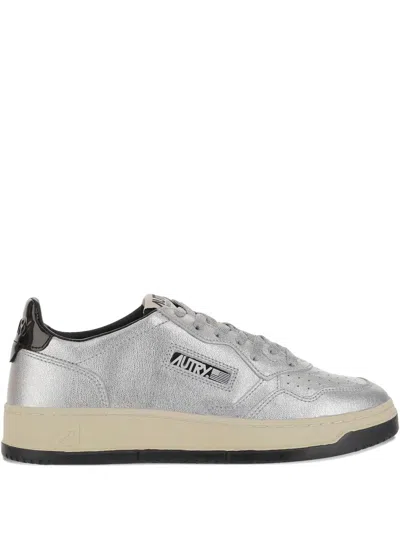 AUTRY AUTRY MEDALIST LOW MAN LAMLEA/PAT SHOES