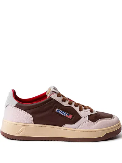 Autry Medalist Low Panelled Sneakers In Brown