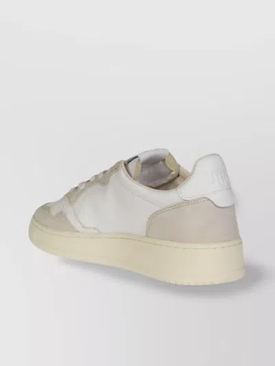 Autry Medalist Low Perforated Sneakers In White