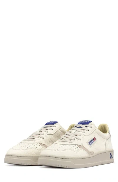 Autry Medalist Low Sneaker In Multi