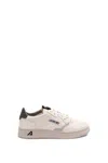Autry Medalist Low Sneaker In Black