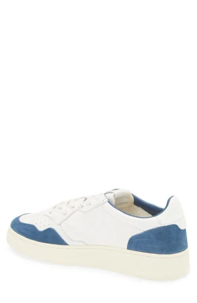 Autry Medalist Low Sneaker In Goat/suede Wht/capri
