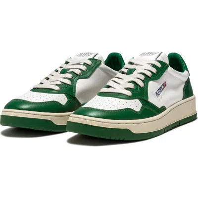 Autry Medalist Low Sneaker In Green