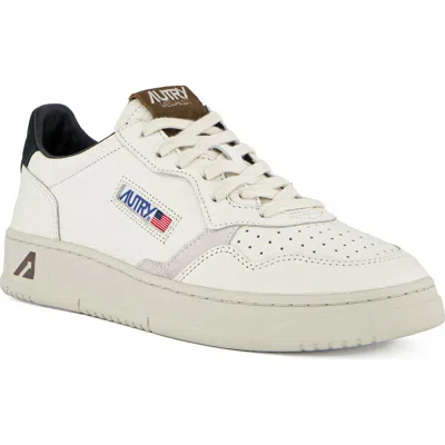 Autry Medalist Low Sneaker In White