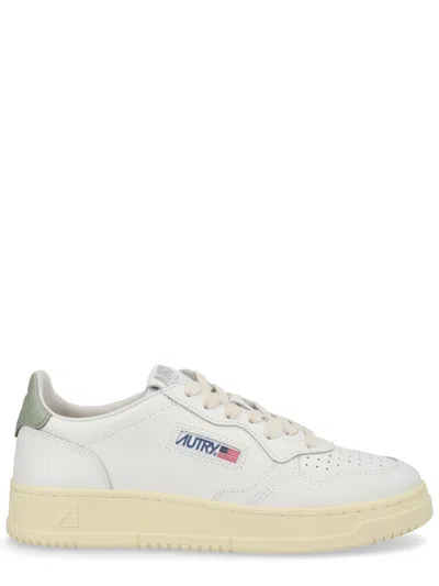 Autry Medalist Low Sneaker In White