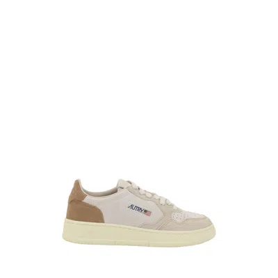 Autry Medalist Low Trainers In White