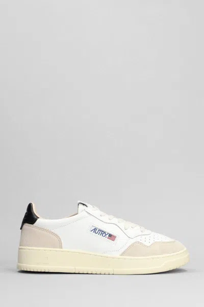 Autry Medalist Low Sneakers