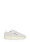 Autry Medalist Low Sneakers In Neutral
