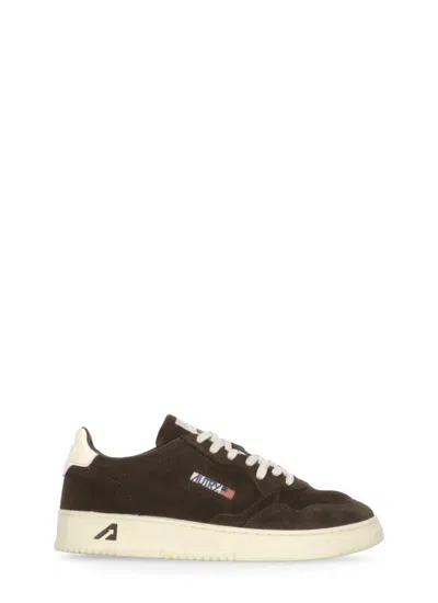 Autry Medalist Low Sneakers In Brown