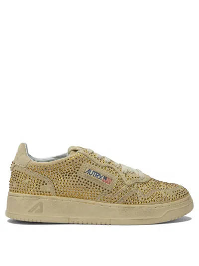 AUTRY AUTRY "MEDALIST LOW" SNEAKERS