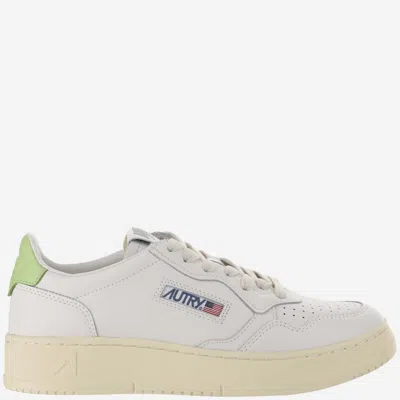 Autry Medalist Low Sneakers In Bianco