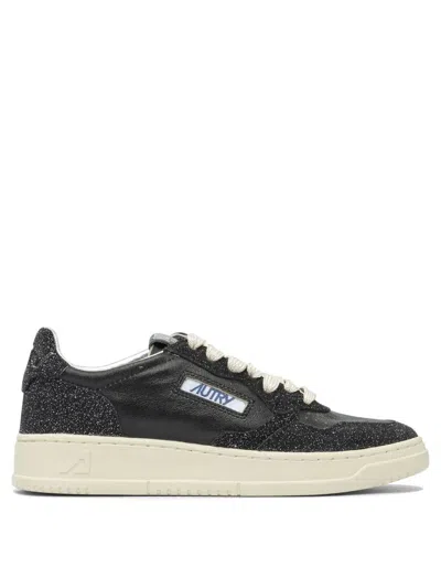 AUTRY AUTRY "MEDALIST LOW" SNEAKERS