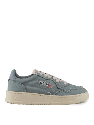 Autry Medalist Low Sneakers In Denim In Blue