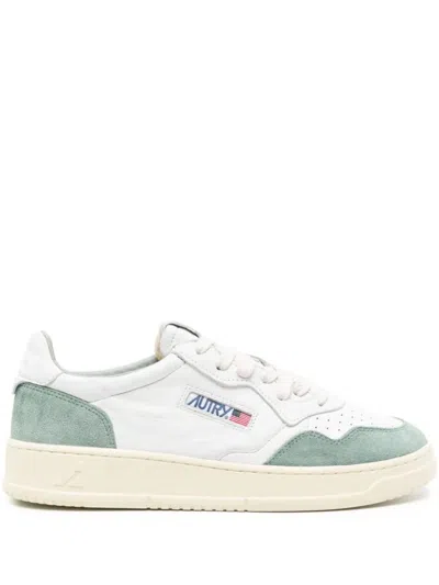 AUTRY MEDALIST LOW SNEAKERS IN GREEN SUEDE AND WHITE LEATHER