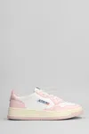 Autry Medalist Low Sneakers In Rose-pink Leather In Pink