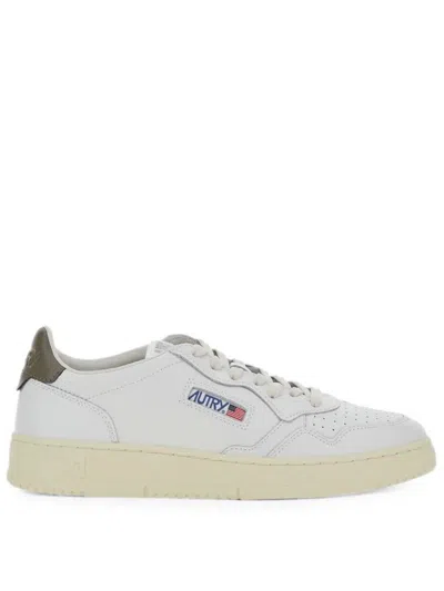 Autry Medalist Low Sneakers In White And Chocolate Leather