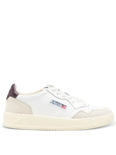 Autry Medalist Low Sneakers In White And Fig