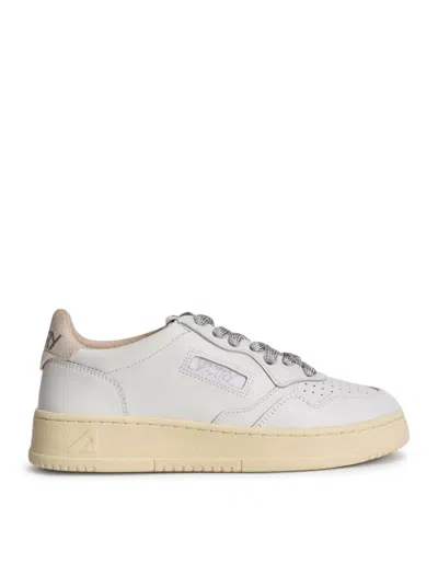Autry Medalist Low Sneakers In White Leather With Silver Lurex Details