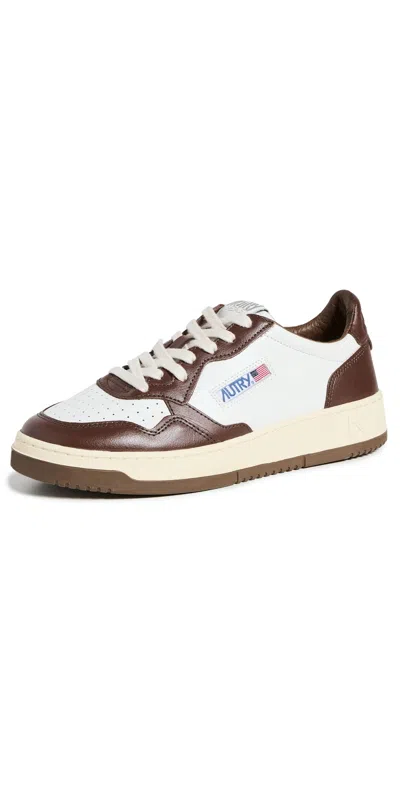Autry Medalist Leather Low-top Sneakers In Brown