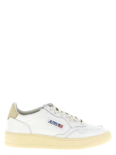 AUTRY AUTRY 'MEDALIST LOW' SNEAKERS