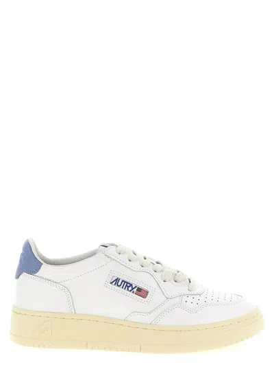 Autry Medalist Low-top Sneakers In White