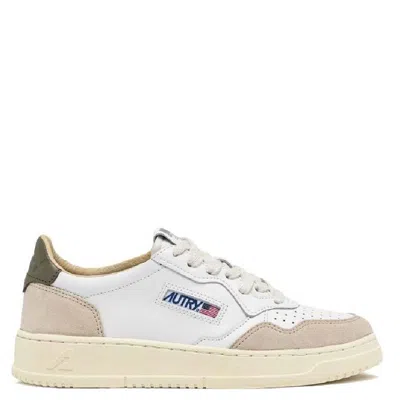 Autry Medalist Low Sneakers In White