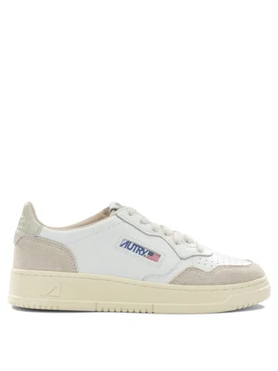 Autry "medalist Low" Sneakers In White