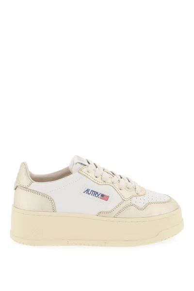 Autry Medalist Low Sneakers In White,gold
