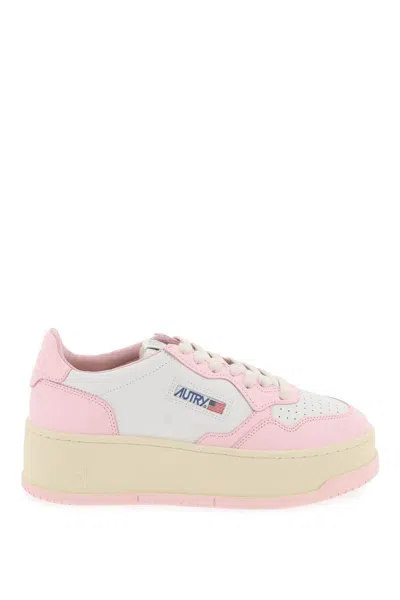 Autry Medalist Low Sneakers In White,pink