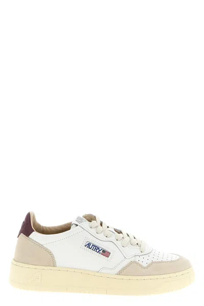 Autry 'medalist Low' Sneakers In Neutral