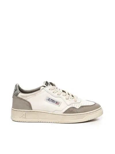 Autry Medalist Low Sneakers In Sand