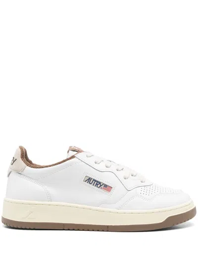 Autry Medalist Low Sneakers In White