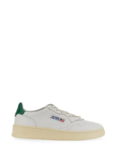 Autry Medalist Low Sneakers In White