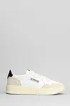 Autry Medalist Low Sneakers In White