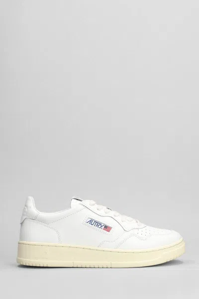 AUTRY AUTRY MEDALIST LOW SNEAKERS
