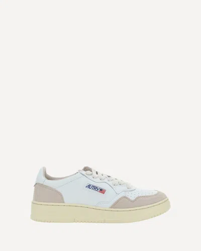 Autry Medalist Low Sneakers In White