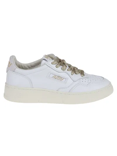 Autry Medalist Low Sneakers In White