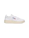 Autry Low Medalist Sneakers In White Leather E Powder E Suede Beige In Multi