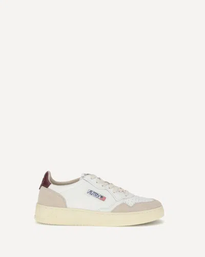 Autry Medalist Low Sneakers In Neutral