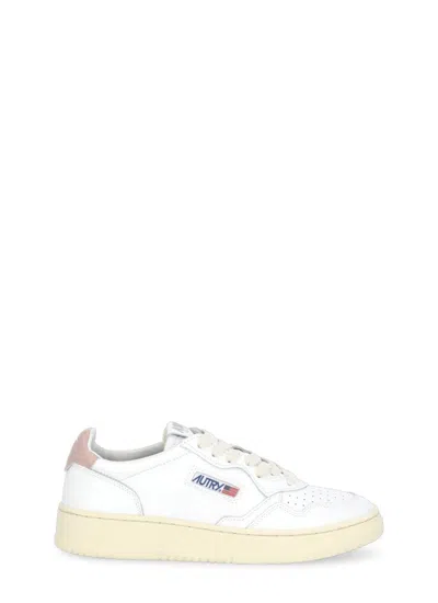 Autry Medalist Low Sneakers In White
