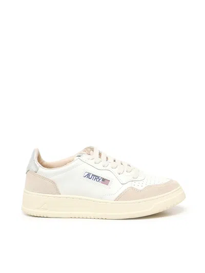 Autry Medalist Low Sneakers In White