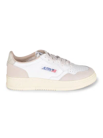 Autry "medalist Low" Sneakers In White