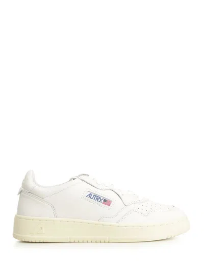AUTRY MEDALIST LOW SNEAKERS WHITE