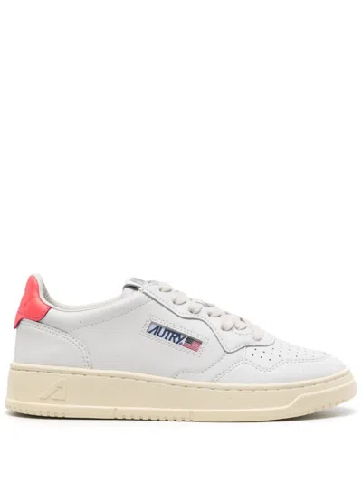 Autry Medalist Low Sneakers In White